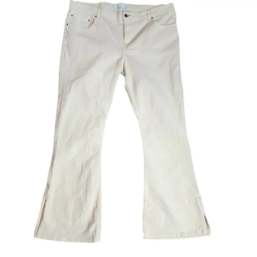 ASOS DESIGN Curve Split Bottom Flare White Denim Jeans Size 44X32